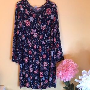 Spring/summer Old Navy dress! Worn once for pictures - cute for everyday wear!